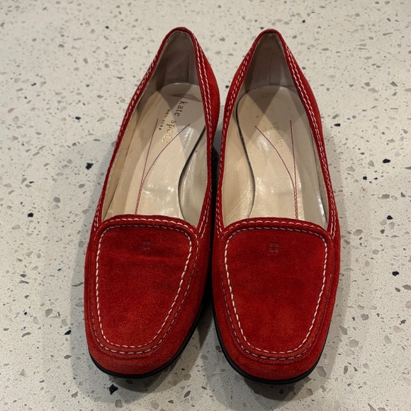 Kate Spade Red Suede 1 inch Heel 6 Medium Like New - Picture 5 of 12